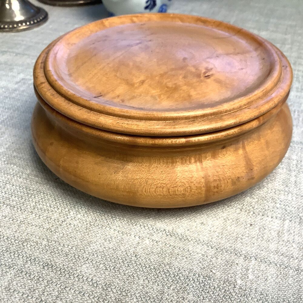 Vintage Artisan Wood Box Trinkets Jewelry Hand Turned With Lid